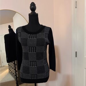 Halogen Black and Gray Patterned Knit Top